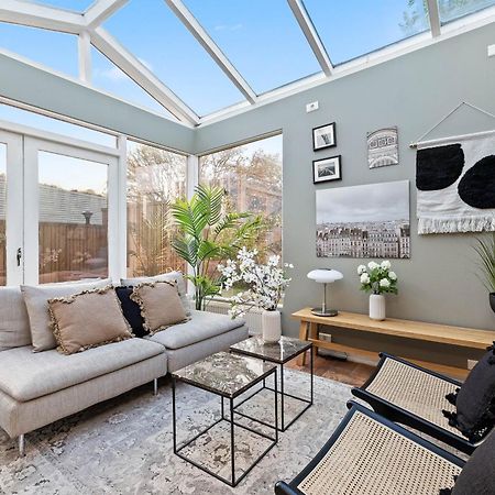 Massive Villa In Downtown Reykjavik With A Sauna Bagian luar foto