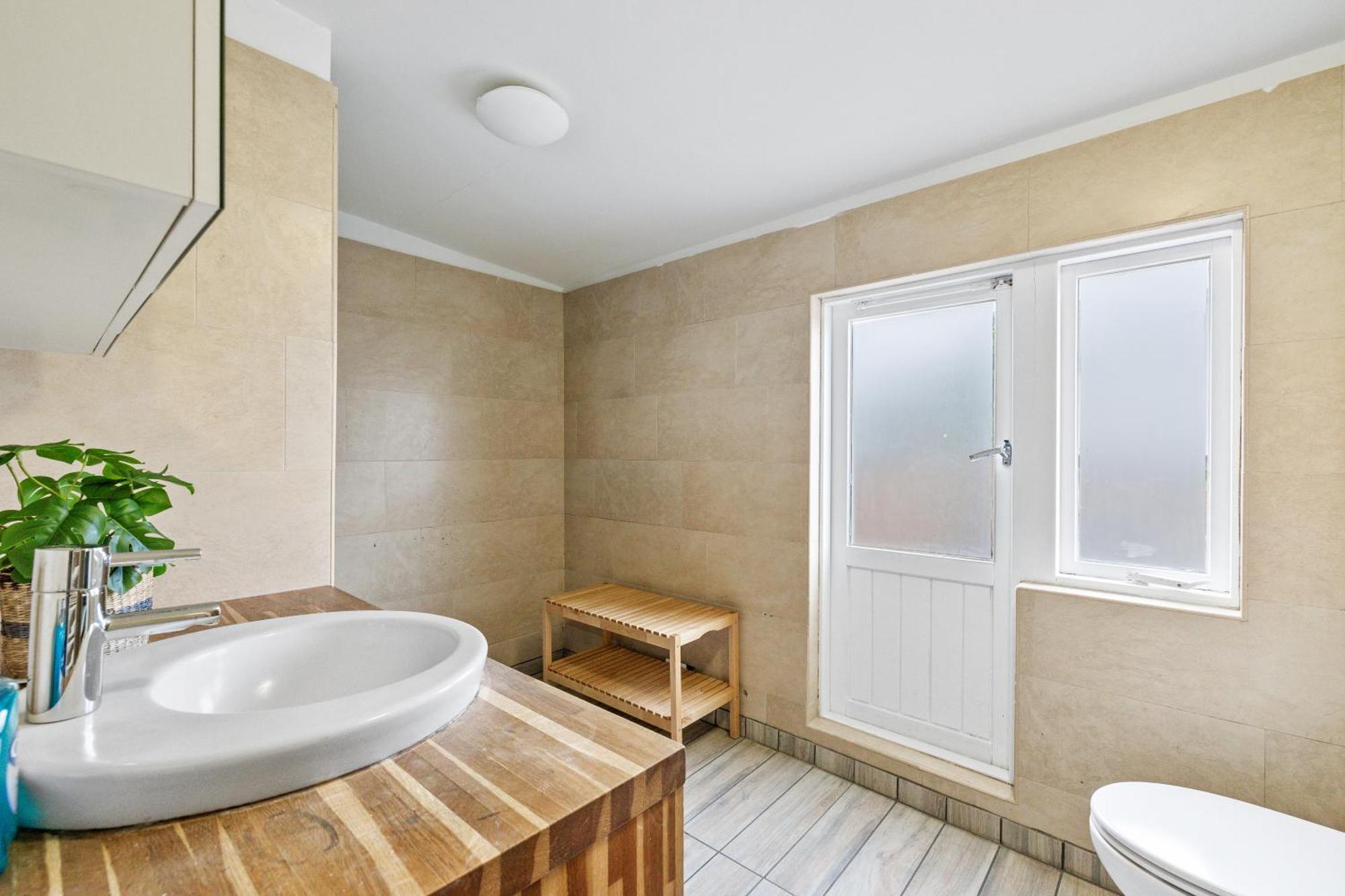 Massive Villa In Downtown Reykjavik With A Sauna Bagian luar foto