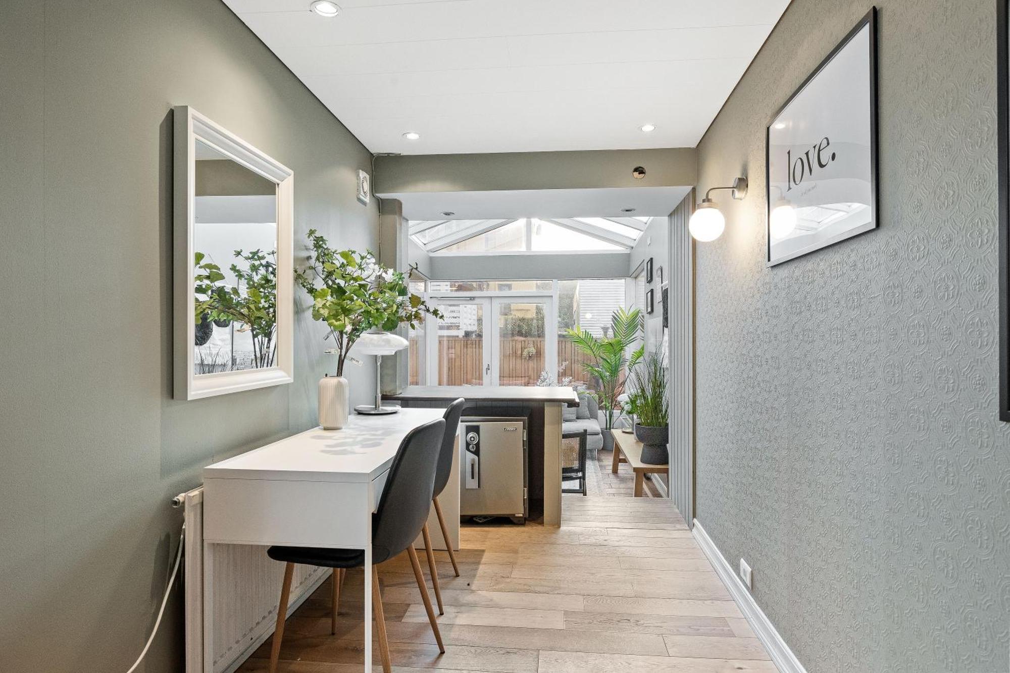Massive Villa In Downtown Reykjavik With A Sauna Bagian luar foto